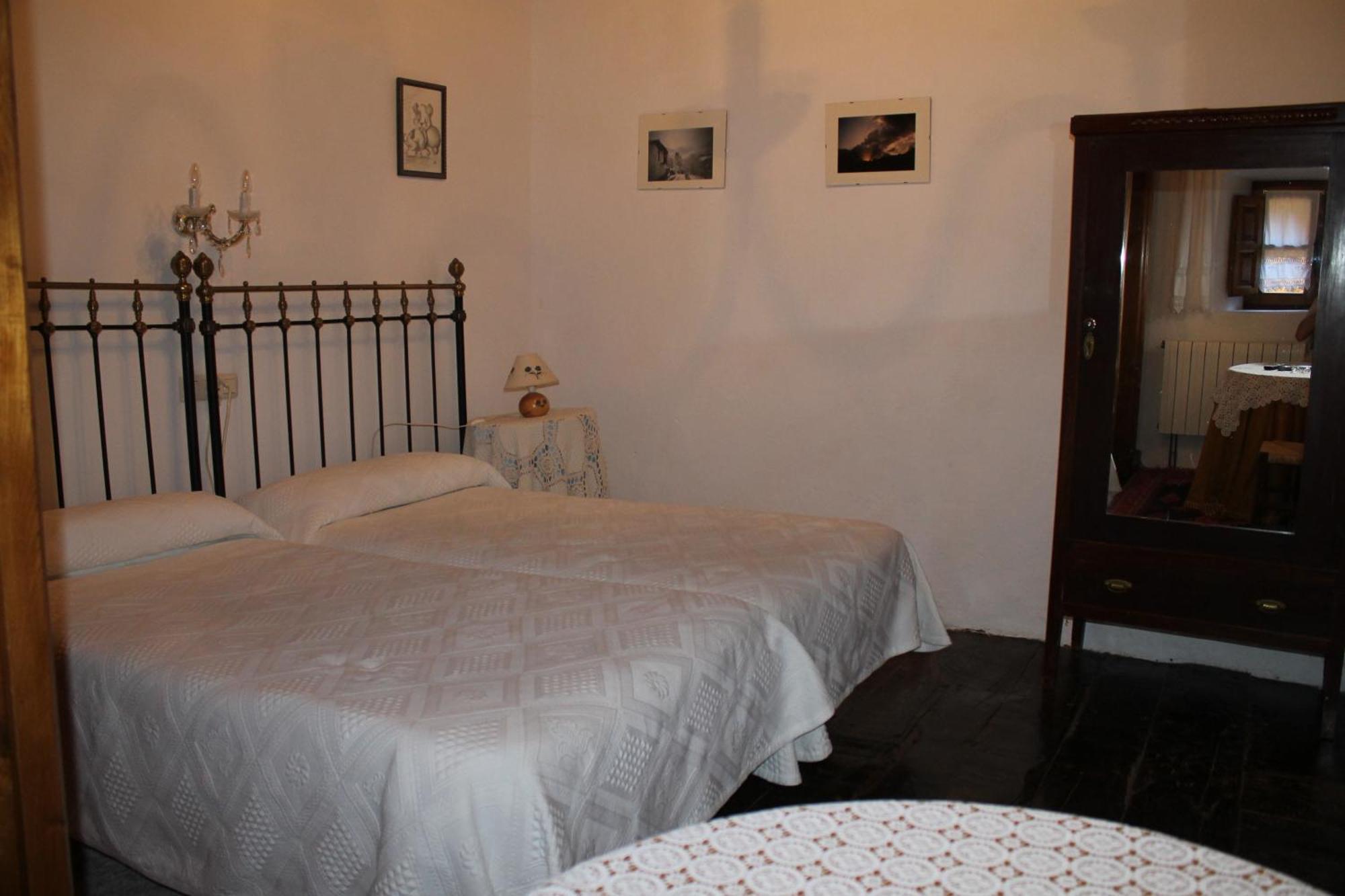 Casona De Trevino Guest House Cosgaya Exterior photo